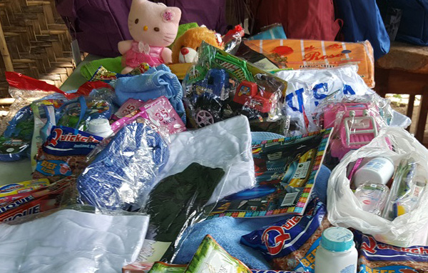 Philippines: Delivering Backpacks for Christmas